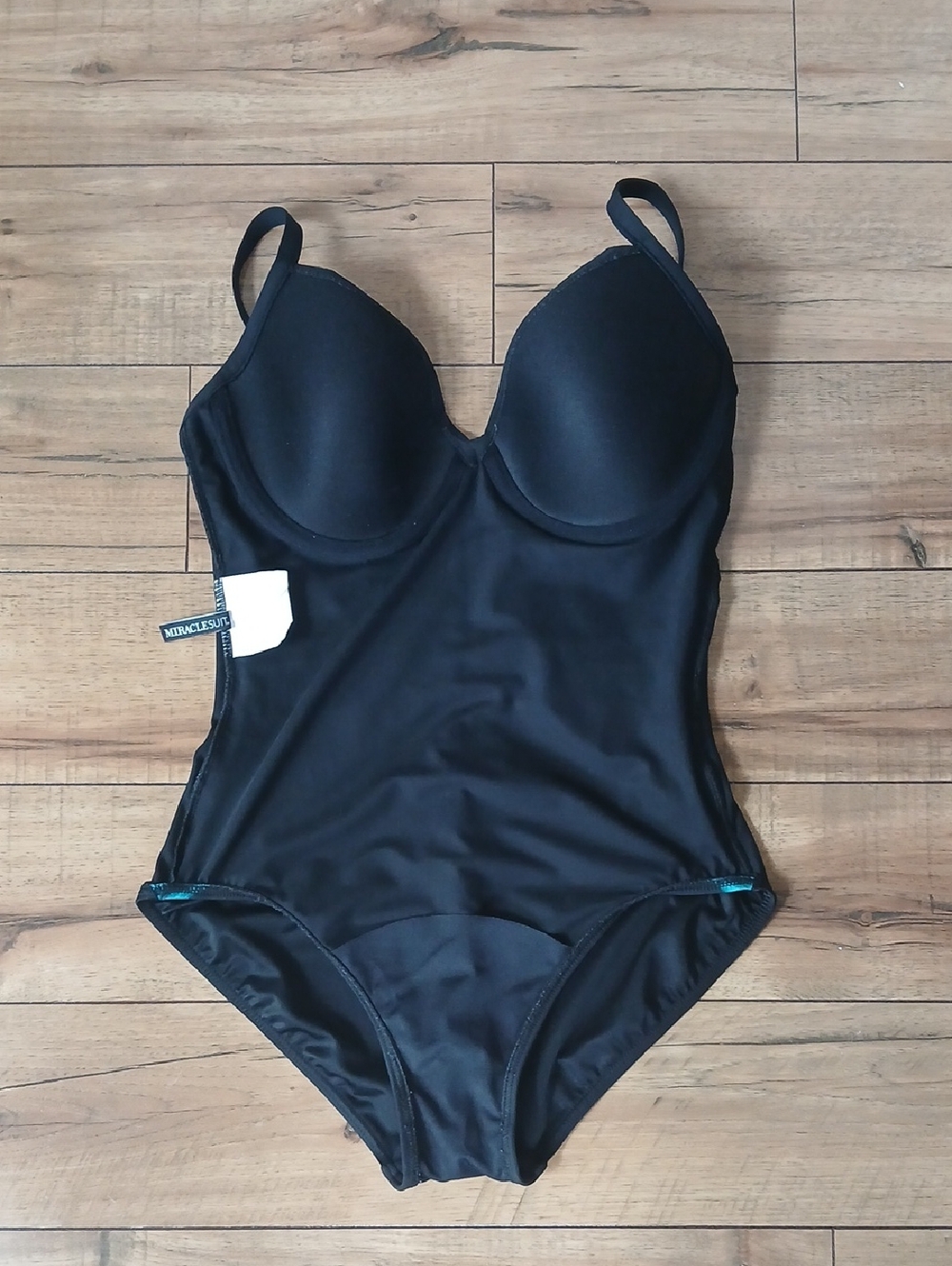 Miraclesuit Nepali Women’s Slimming Tummy Control  One-Piece Swimsuit Size 6 - Picture 16 of 16
